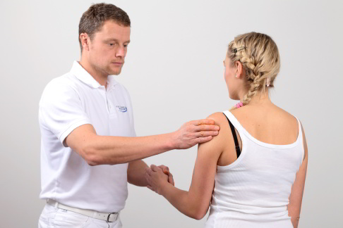 Frozen Shoulder: Ursachen, Symptome und Behandlung der Schultersteife (5)